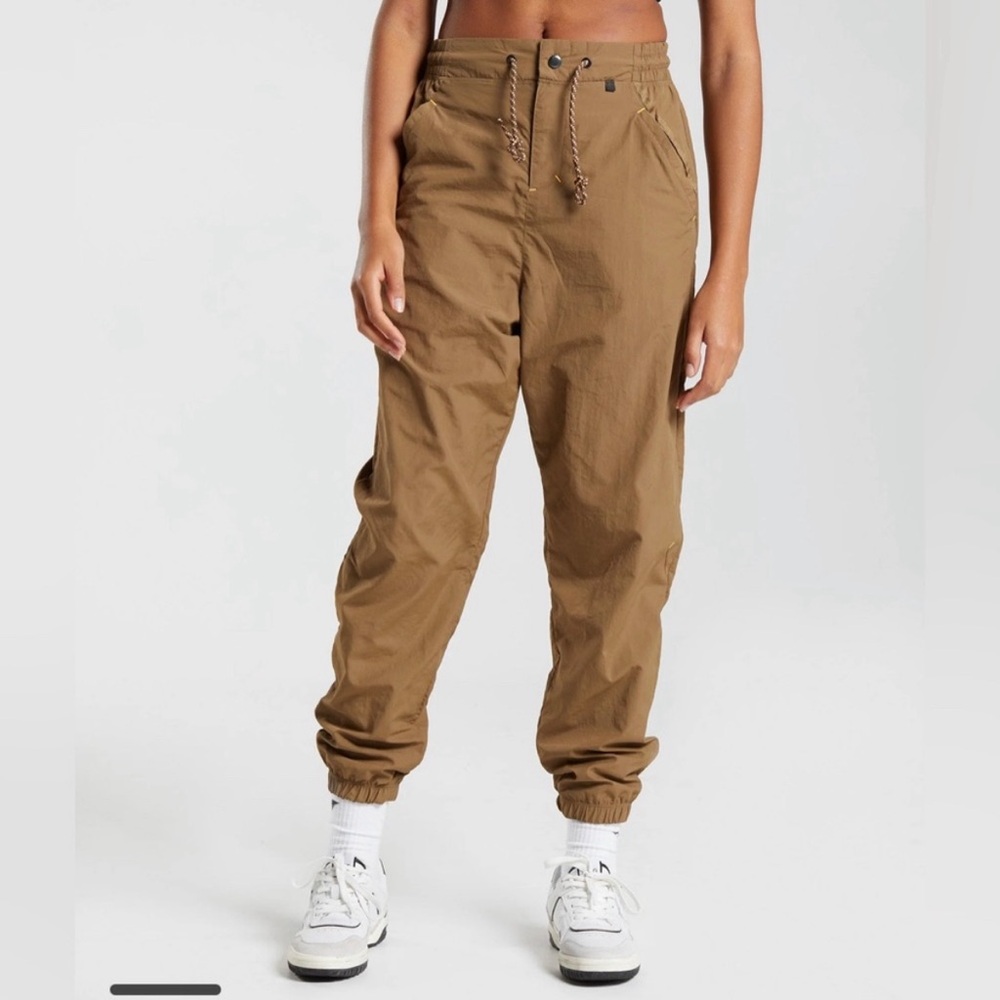 EUC Gymshark retake track joggers hiking brown